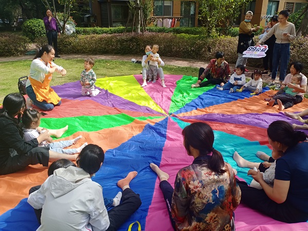 20220922万福桥社区开展“我和彩虹有个约定”公益亲子活动3.jpg