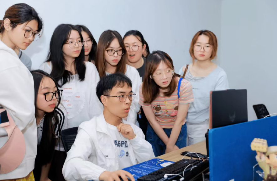 20260611095730SCQ2TWPX.png 屏幕截图 2026-06-11 095606.png