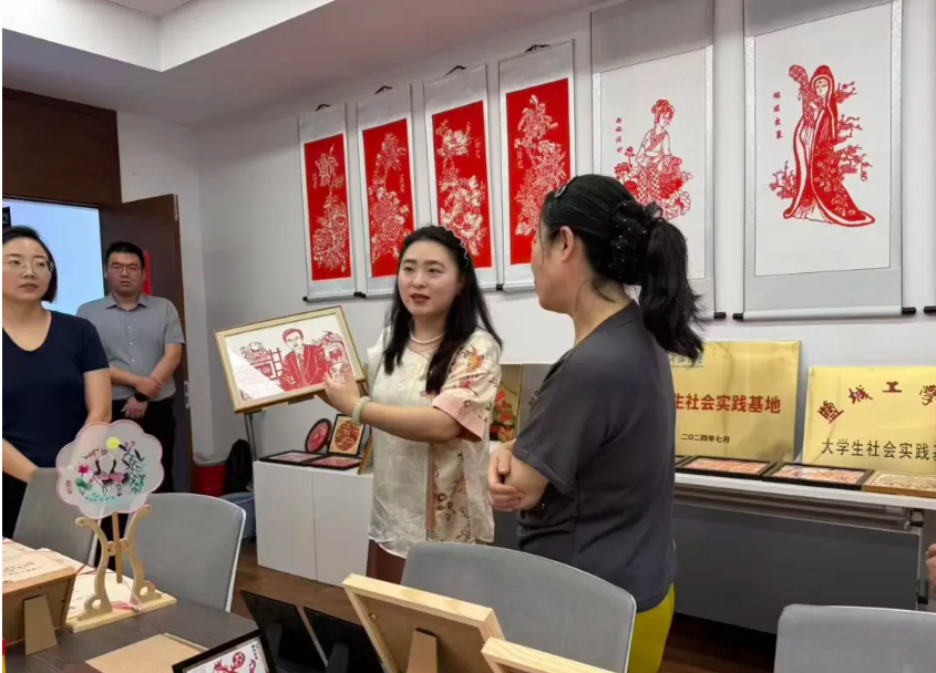 1015 融媒采风 图2.png
